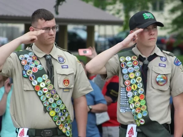 When This Teen Saw That His Hometown Didn’t Have a Veterans Memorial He Decided to build one Himself