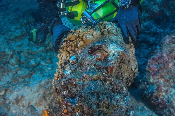 Hercules Sculpture Head Found on Old Shipwreck