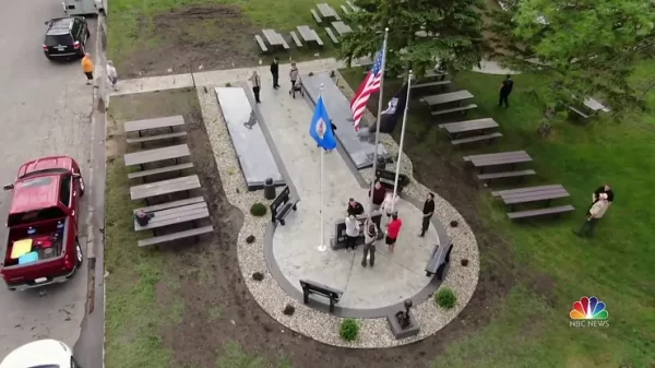 Teen builds a memorial to honor veterans in his hometown