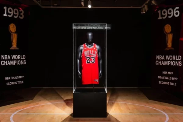 1998 Michael Jordan Jersey Beats Record at Auction