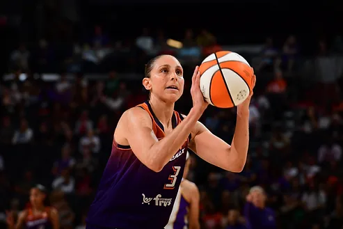 Welcoming WNBA’s first 10,000-point scorer Diana Taurasi!