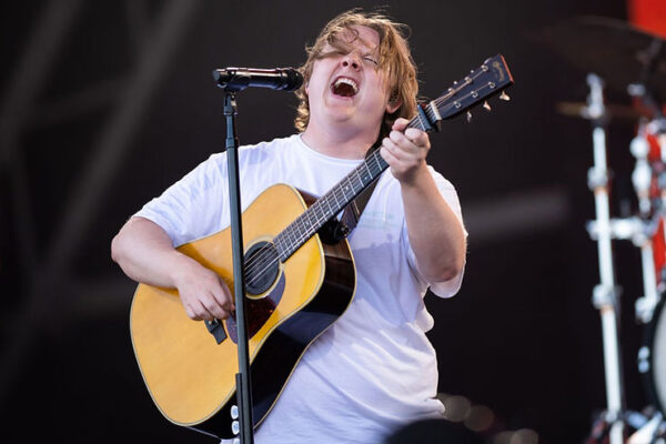 Huge crowd at Glastonbury Festival gives support to Lewis Capaldi