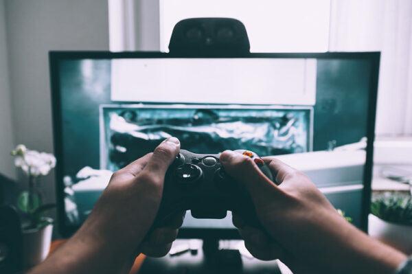 Video Gamers take a Risk of Diseases After Extended Playing