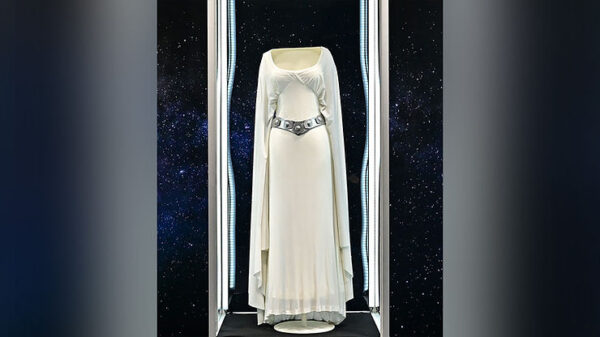 Princess Leia’s Dress was Supposed to sell for About $2 Million, but went Unsold