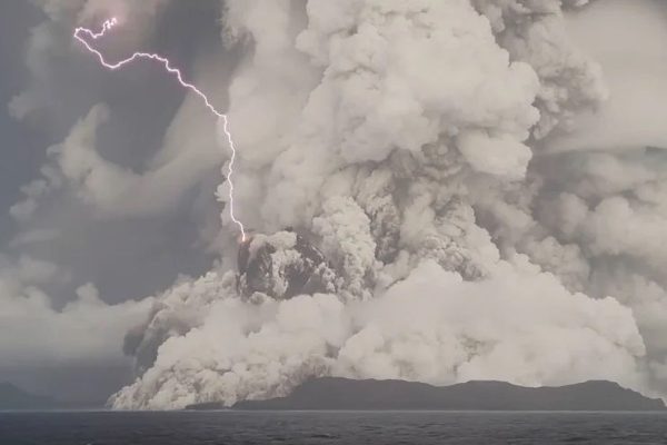 An Underwater Volcano Creates the Tallest Lightning Ever Seen