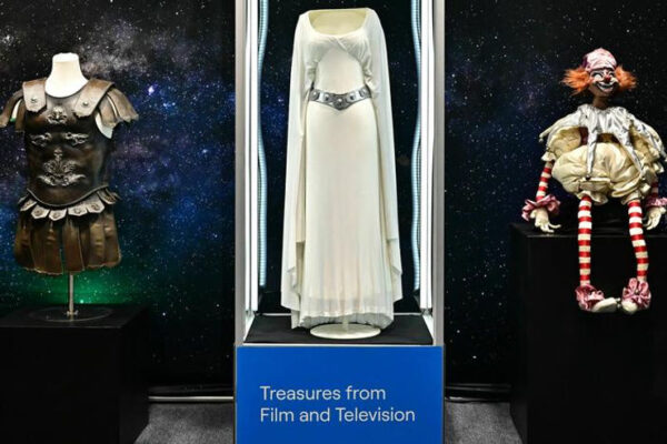 The Original Princess Leia Dress Goes Unsold at Auction