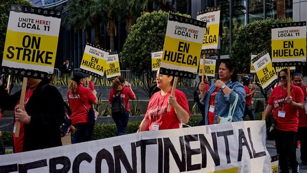 LA Hotel Workers On Strike