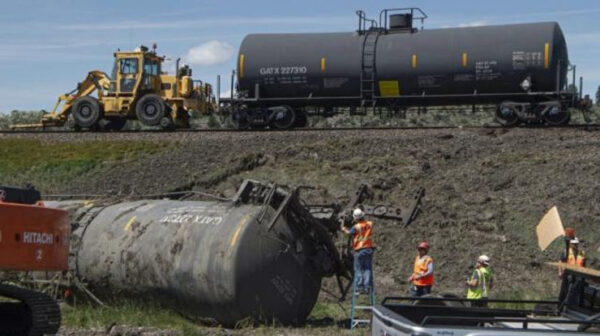 Trains Carrying Potentially Harmful Materials Collapse in Yellowstone River
