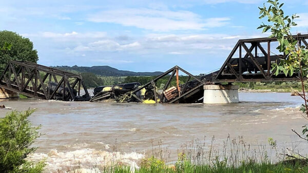 Trains Carrying Potentially Harmful Materials Collapse in Yellowstone River