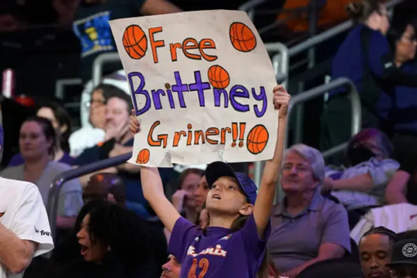 Fans and Teammates Mourn Brittney Griner’s Conviction