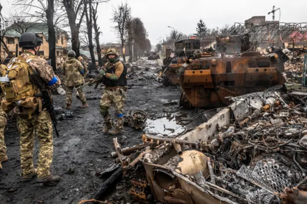 Russian soldiers leave loved ones crying and begging at home as they go to war