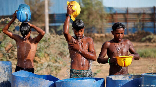 Intense Heat Waves Hit Many Places