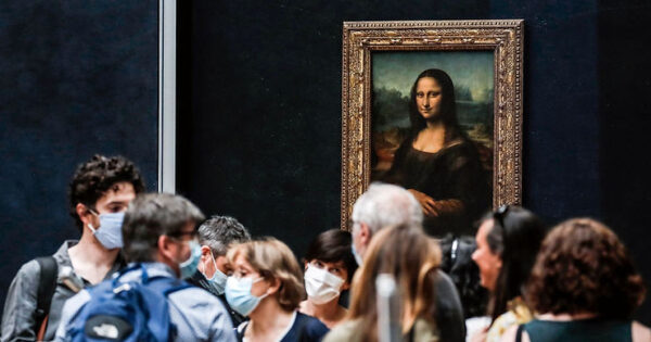 Man Throws Cake at Mona Lisa