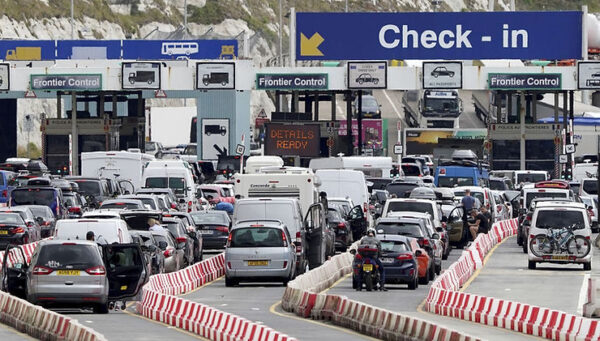 Travelers Going to France Make Huge Traffic Jams at Dover