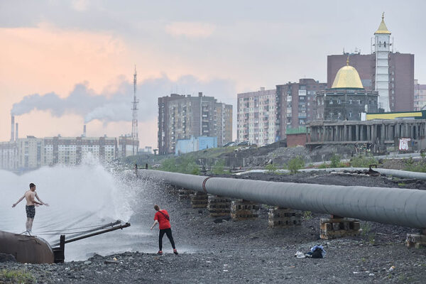 Heat Waves Around the World Cause Devastation