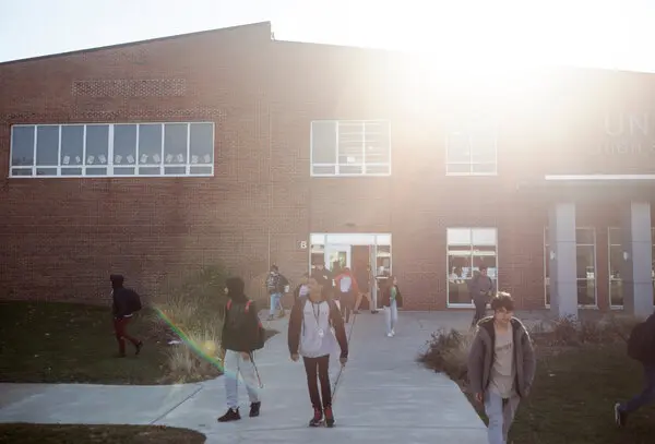 School is Cancelled in Several Cities Due to High Temperatures