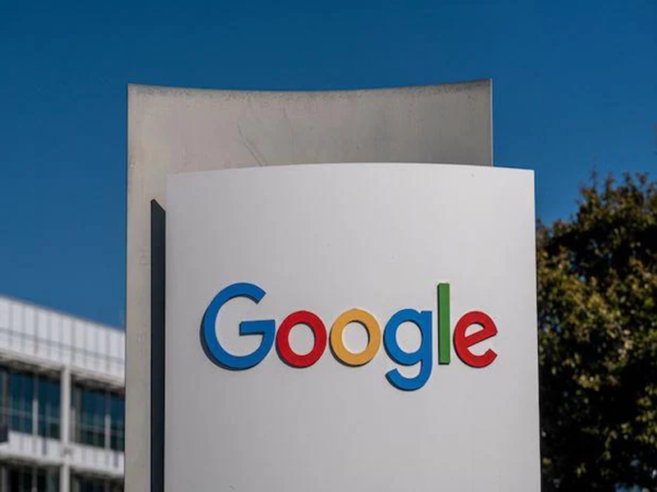 Google Urged by Lawmakers to Fix Fake Abortion Clinics