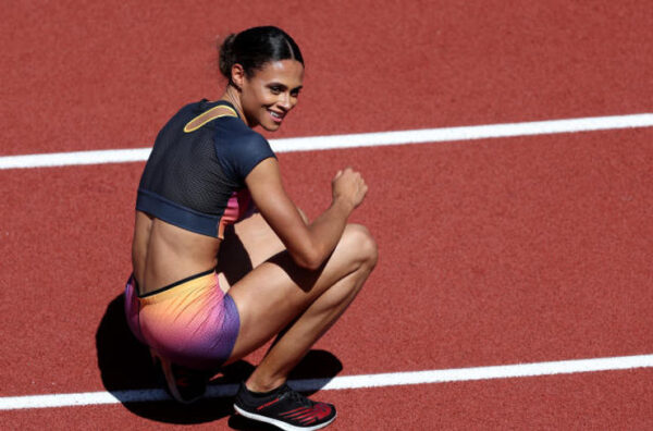 Sydney McLaughlin breaks 400m hurdles record