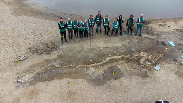 Ocean’s Largest Known Reptile Dug Up by an 11-Year-Old Girl.