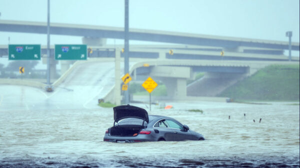 Hurricane Beryl reaches Houston, Leaves Millions Helpless