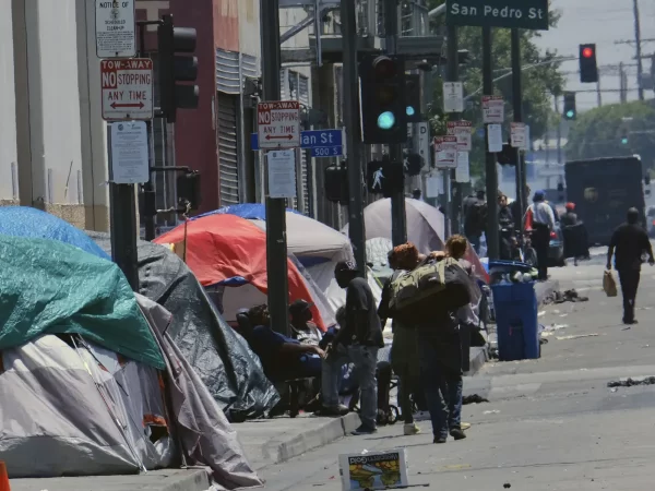 Homeless Rates Drop in Los Angeles for the First Time in Years