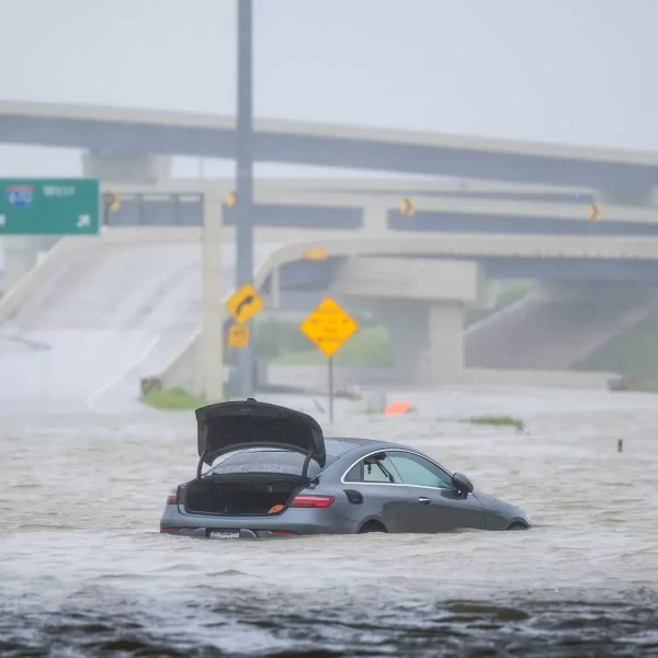 Hurricane Beryl Strikes Texas and Many Are in Despair