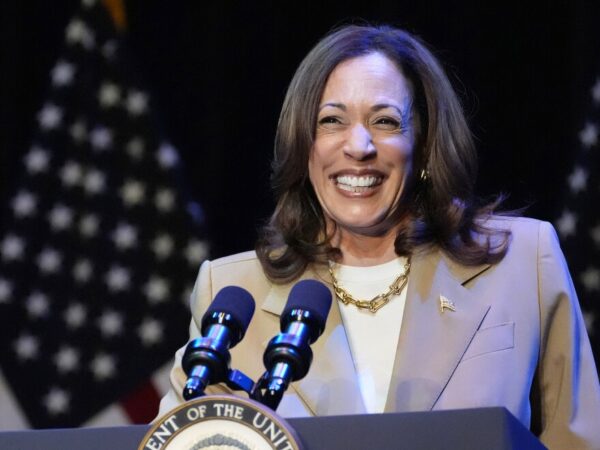 KAMALA HARRIS’S DIGITAL INTERACTIONS WITH FANS THROUGH POP CULTURE