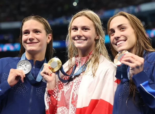 Summer McIntosh Wins Gold on 400 IM