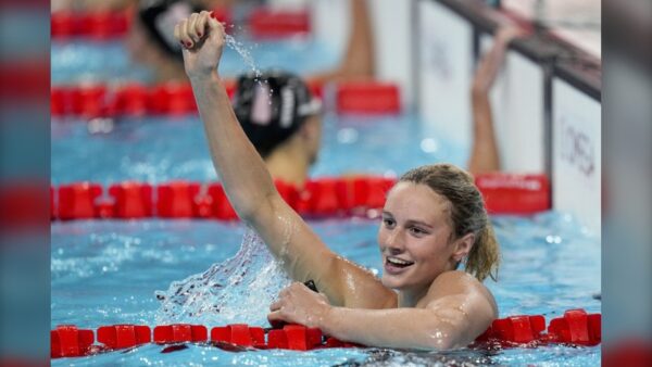 Summer McIntosh wins gold in 400m Individual Medley