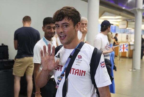 Olympic Diver Tom Daley Announces His Retirement