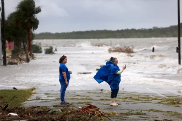 Hurricane Debby Grows and Moves Across Florida